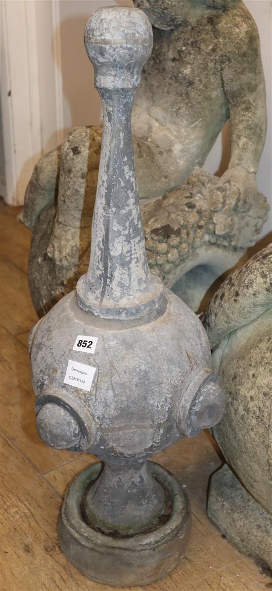 A Victorian lead finial H.84cm
